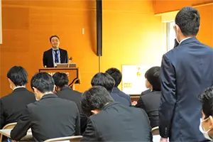 4月21日 2025年度新卒社員との社長対話会を開催